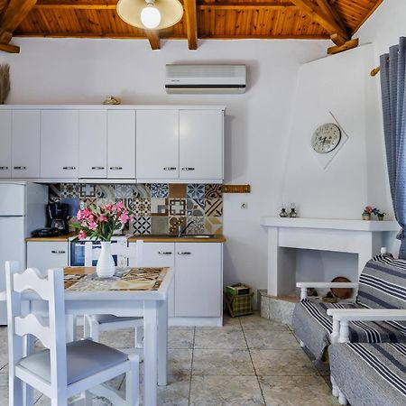 סקופלוס טאון Anesis Apartment 2 Fireplace מראה חיצוני תמונה